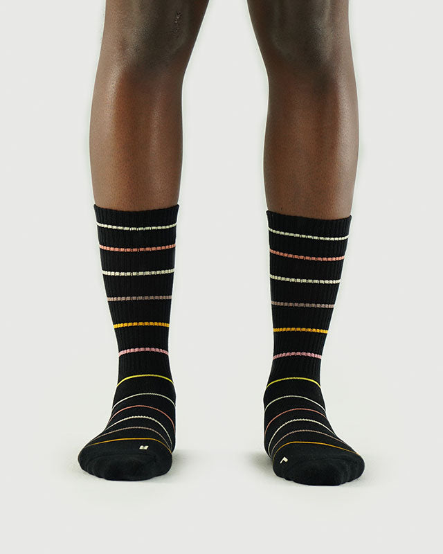 SEMIBOLD PIMA COTTON COLOR STRIPE ATHLEISURE CREW SOCKS FRONT SN23010201SRP BLACK S M