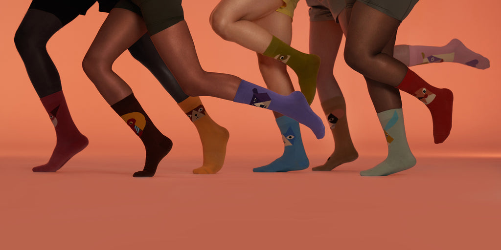 SEMIBOLD ROAR SOCKS ATHLEISURE GEOMETRIC ANIMAL CREW SOCKS ONE SIZE SIDE